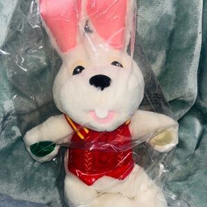 Peter Cottontail Funny Bunny Plush — New Sealed — Battery Operated